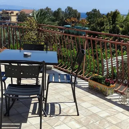 Casa Paladino Apartment Giardini Naxos Exterior photo